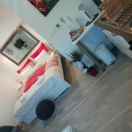 Little Secret Apartment *